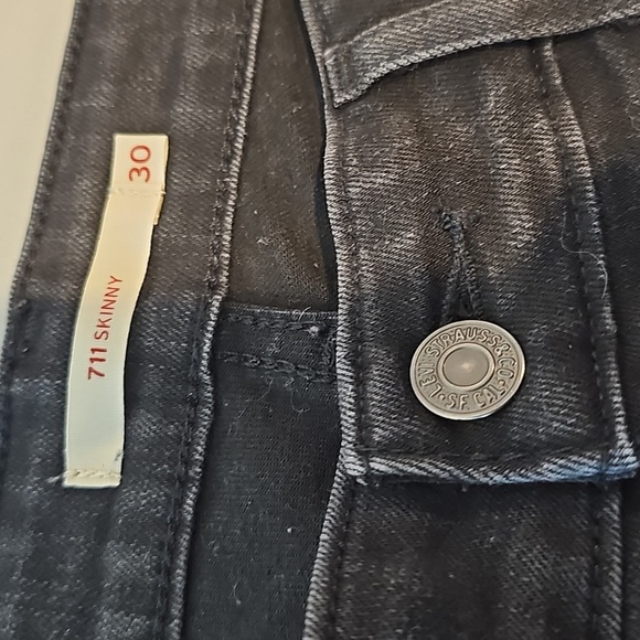 Levi's 711 Women's 34x27 Black Skinny Jeans - Picture 6 of 7